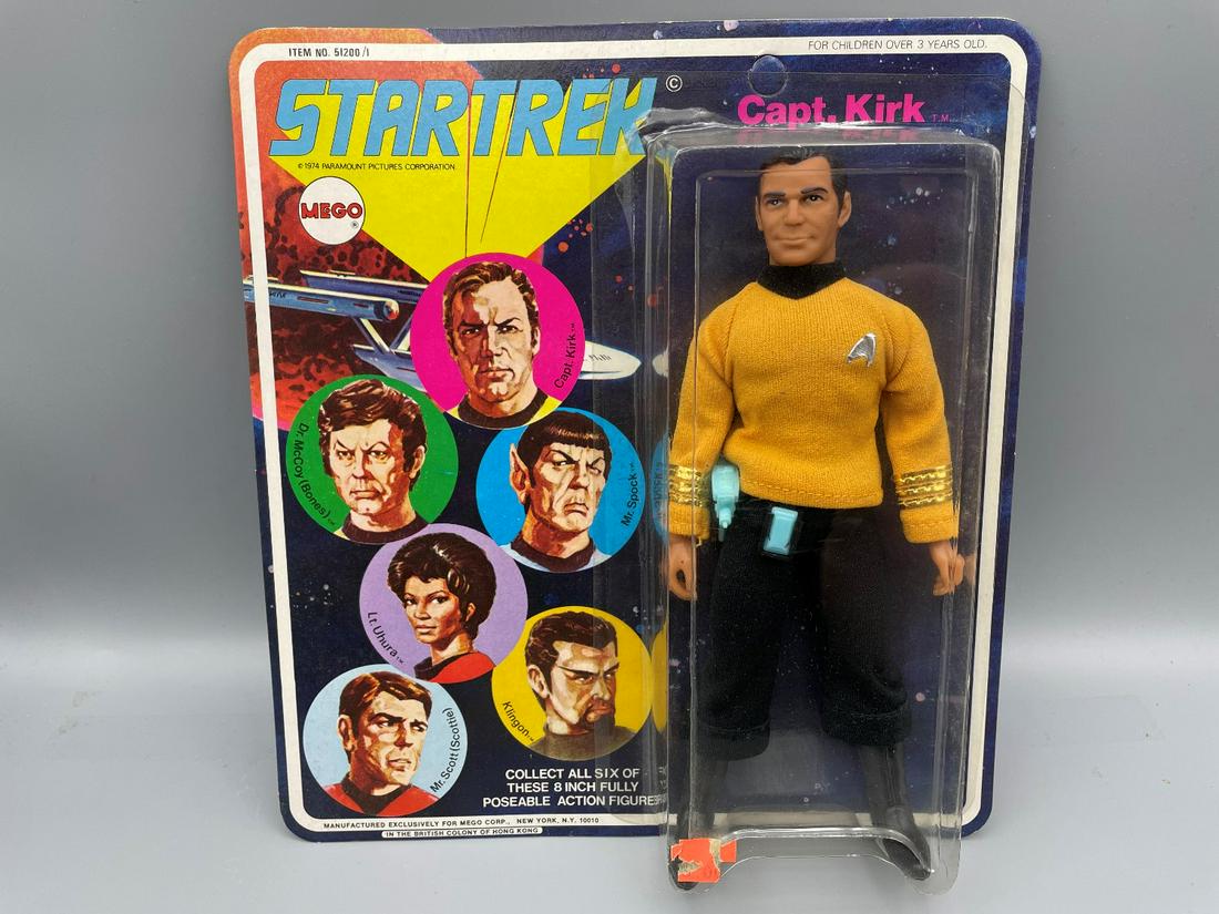 1974 Mego Star Trek Captain Kirk 8" Action Figure -: 1974 Mego Star Trek Captain Kirk 8" Action Figure - Unpunched Card