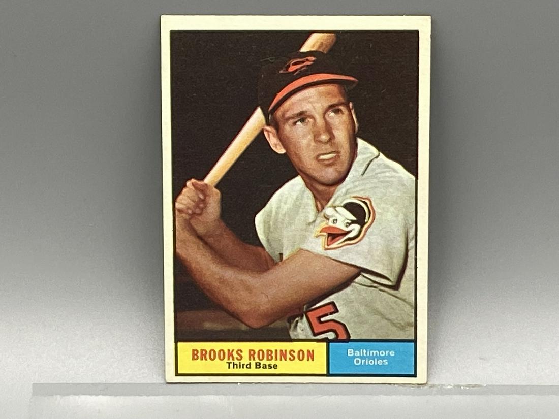 1961 Topps Brooks Robinson #10 HOF (1 of 2)