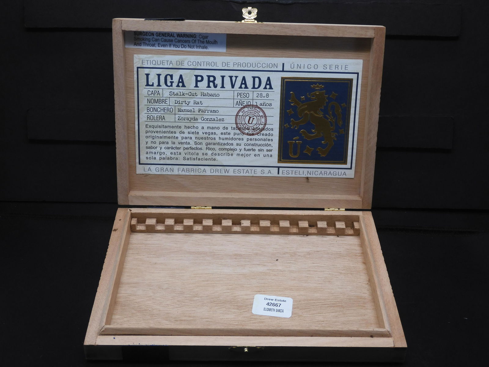 Empty Quality Made Wood Cigar Box Liga Privada: Empty Quality Made Wood Cigar Box Liga Privada