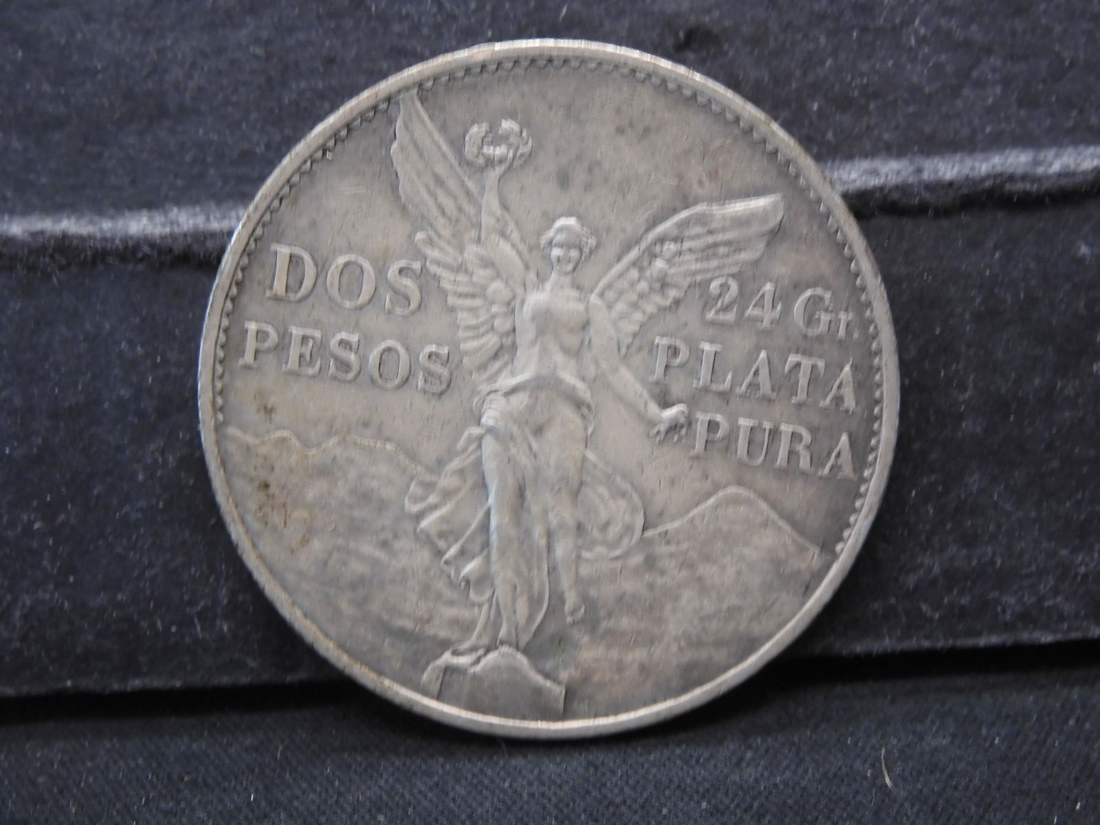 RARE Beautiful 1921 Mexico 2 Peso - 1 Year Type in (1 of 2)