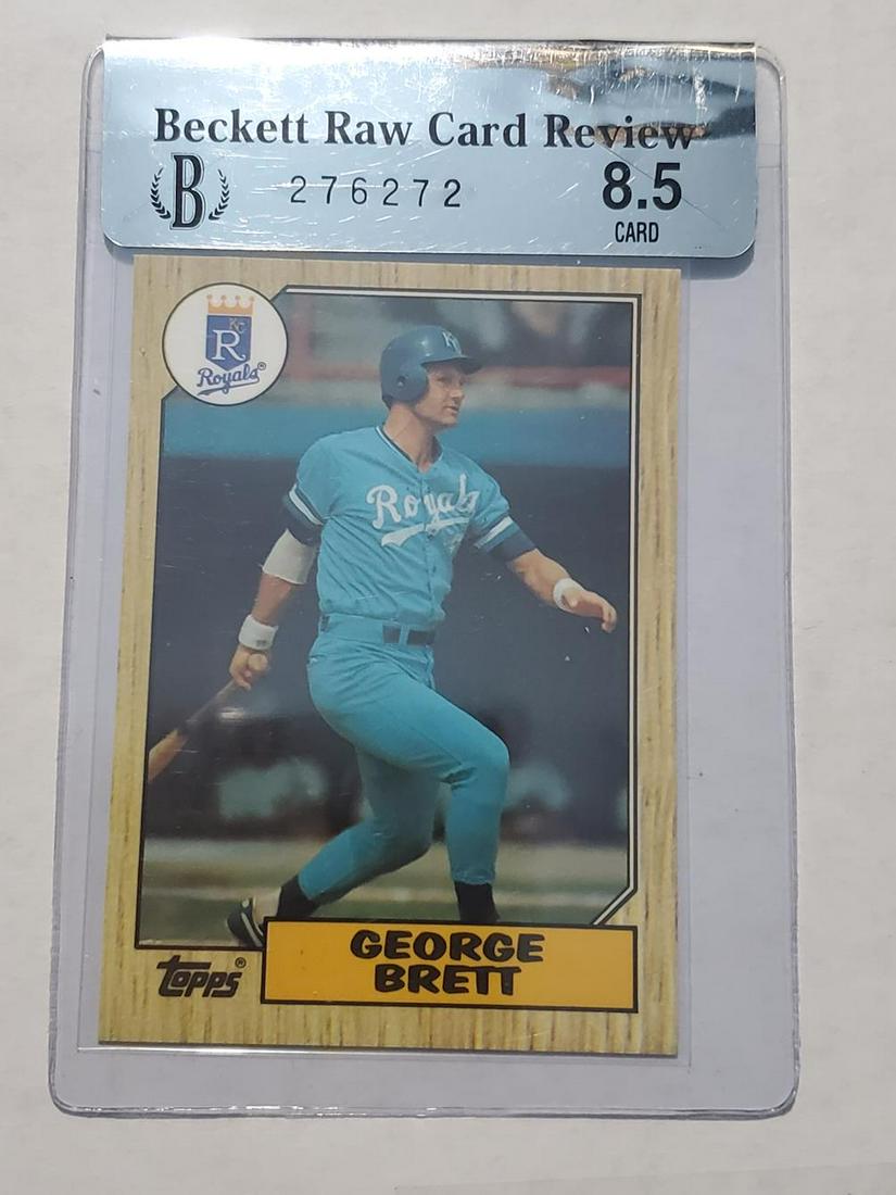 1987 Topps Tiffany #400 George Brett Graded Beckett RCR: 1987 Topps Tiffany #400 George Brett Graded Beckett RCR 8.5