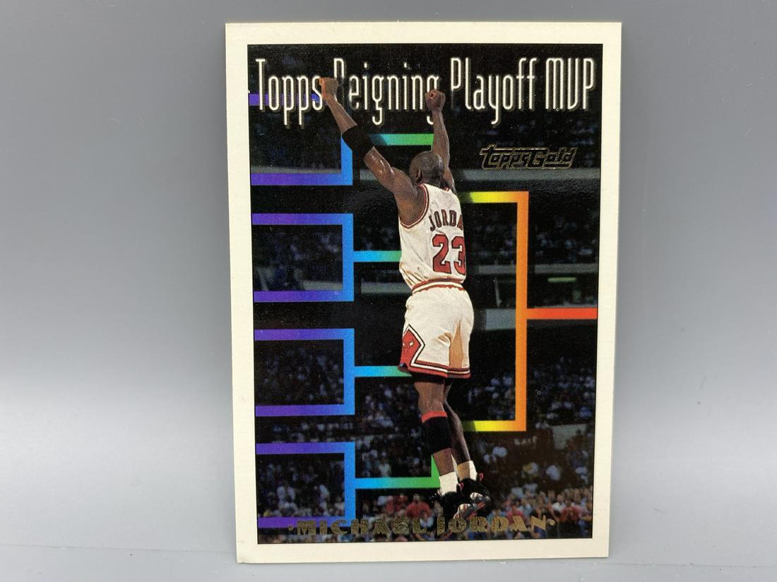 1994 Topps Gold Michael Jordan Reigning Playoff MVP: 1994 Topps Gold Michael Jordan Reigning Playoff MVP #199