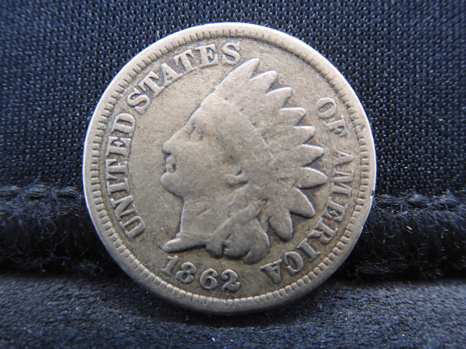 1862 Indian Head Cent - Nice Circulated! (1 of 2)