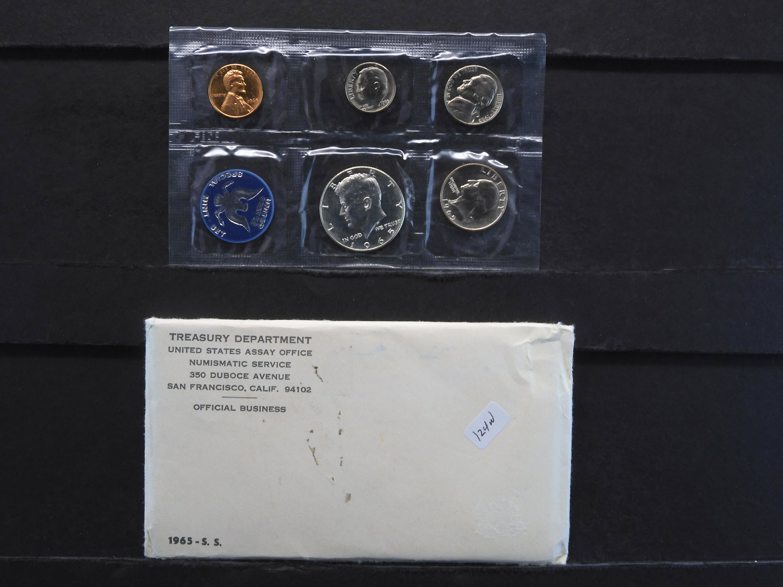 1965 5-Piece U.S. Special Mint Set . (1 of 3)