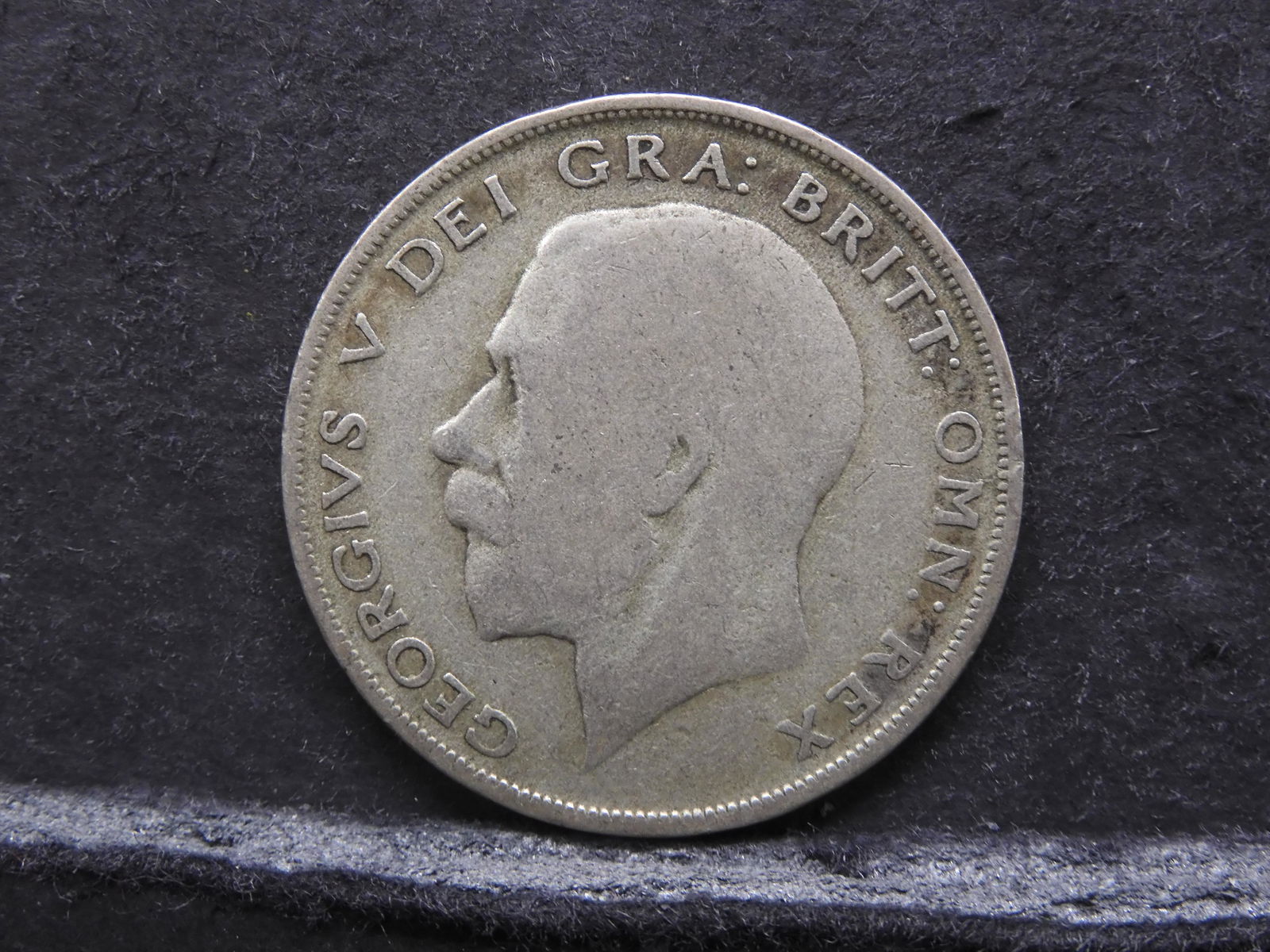 1920 Great Britain Half Crown 50% Silver Coin.  Coin (1 of 2)