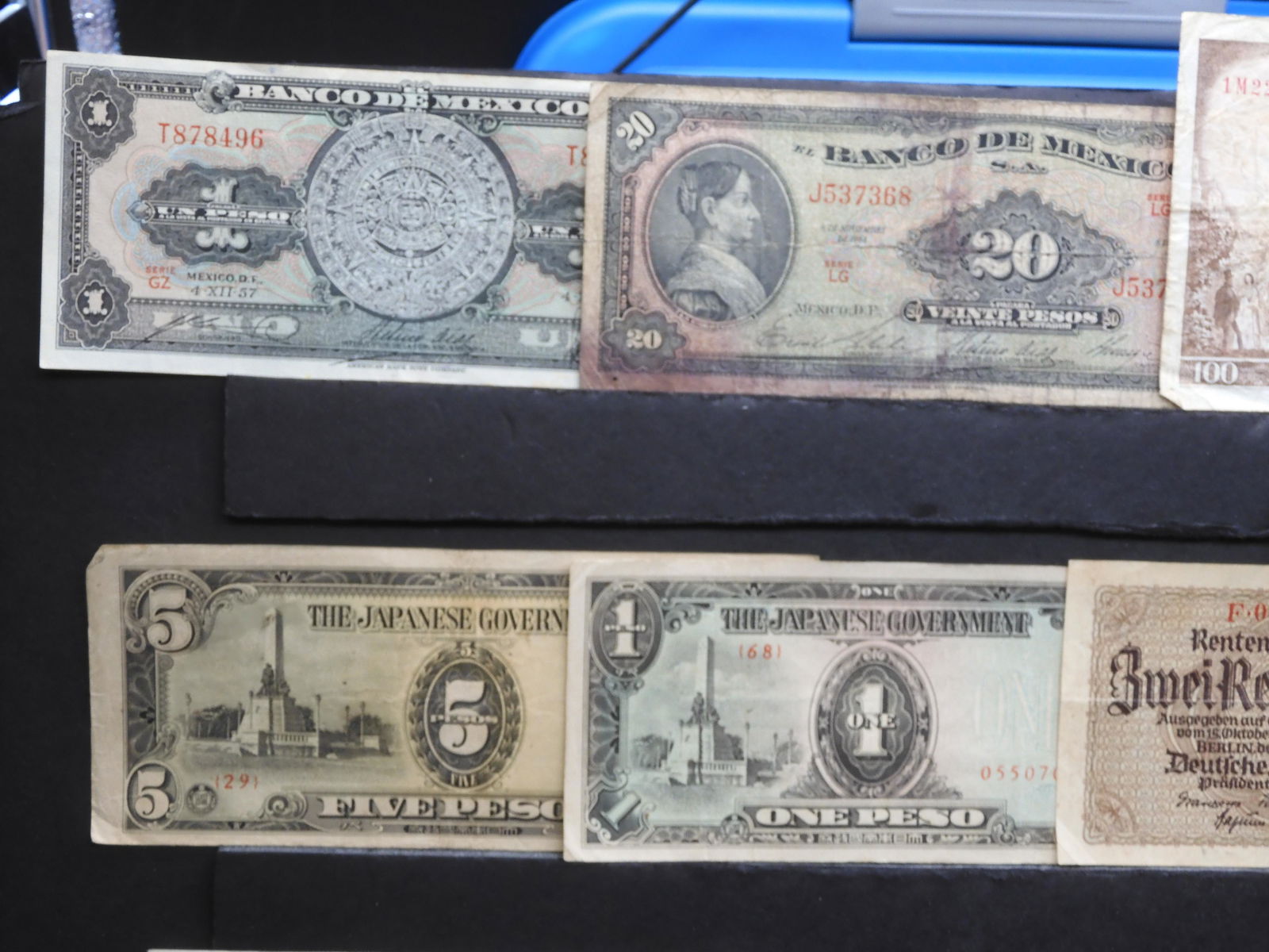 (25) different foreign notes, circulated and (1 of 9)