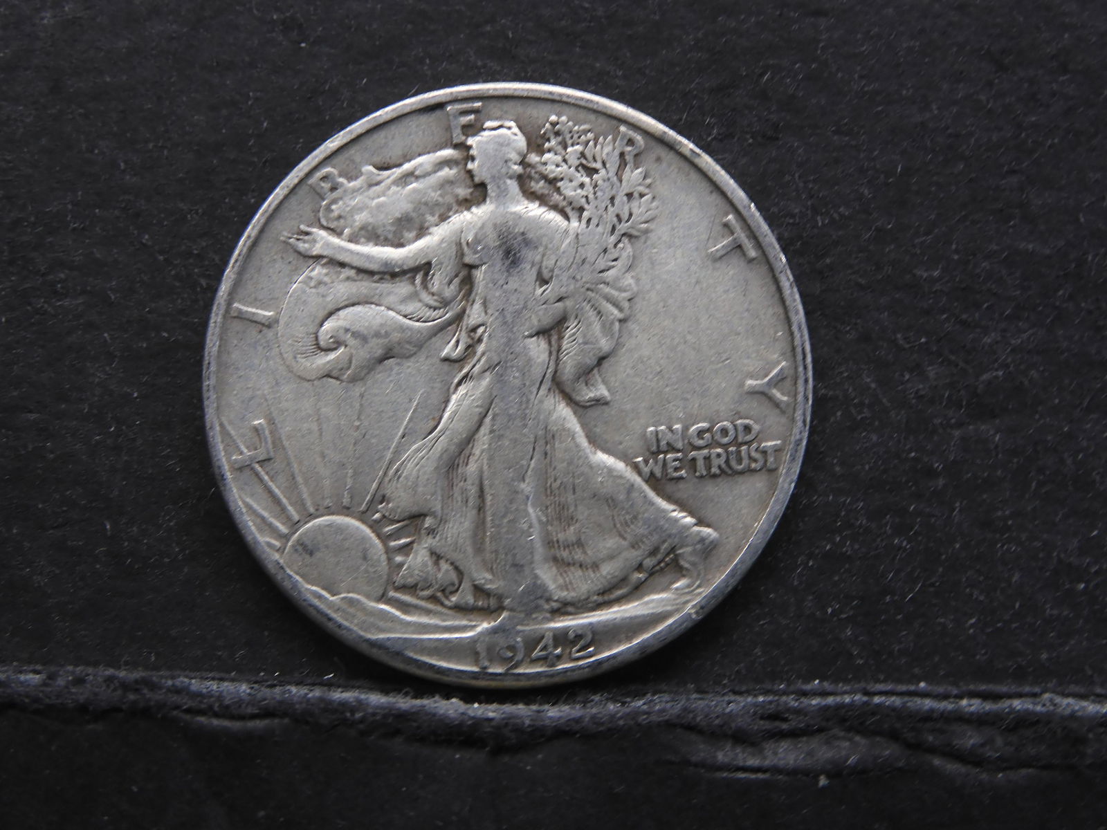 1942-D (NICE GRADE) 90% SILVER LIBERTY HALF (1 of 2)