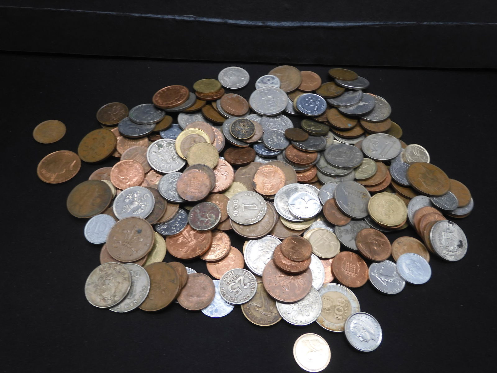 2 LBS. UNSEARCHED World/Foreign Coins (1 of 5)