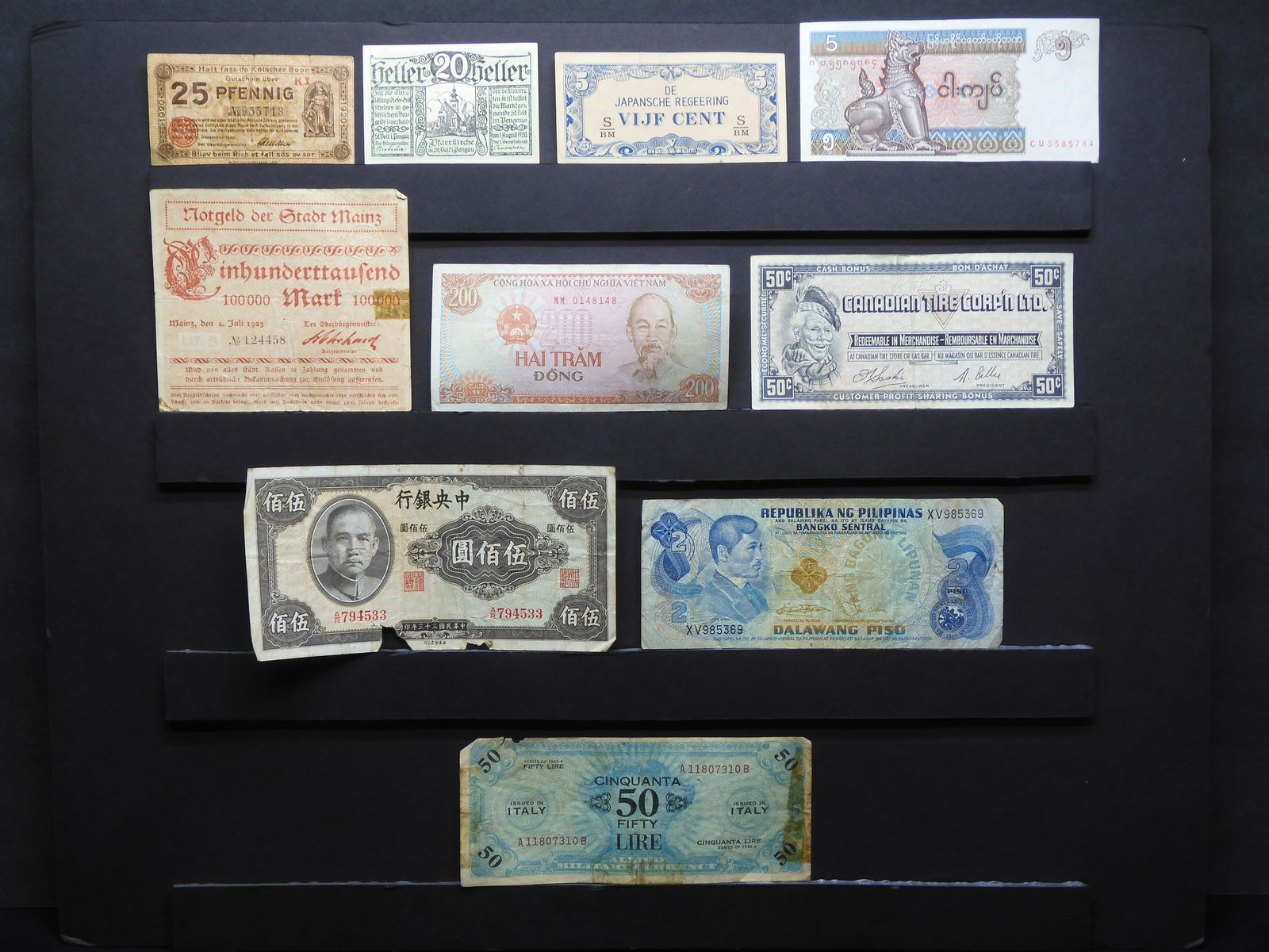 9 Different Foreign Bank Notes From a Variety Of (1 of 6)