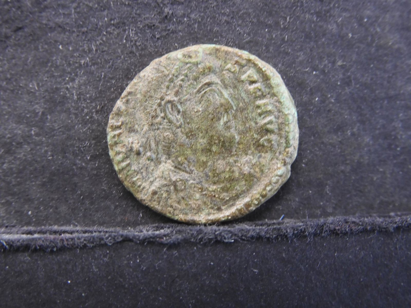175-330 AD (EF) ANCIENT ROMAN COIN, (OVER 1,600 YRS: 175-330 AD (EF) ANCIENT ROMAN COIN, (OVER 1,600 YRS OLD)!