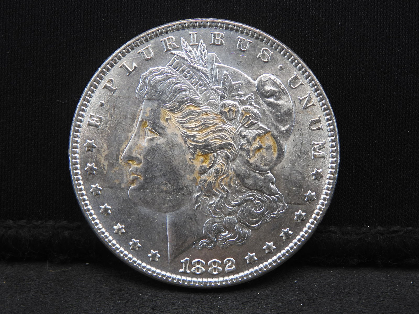 1882 Morgan Silver Dollar Uncirculated Coin MS (1 of 2)