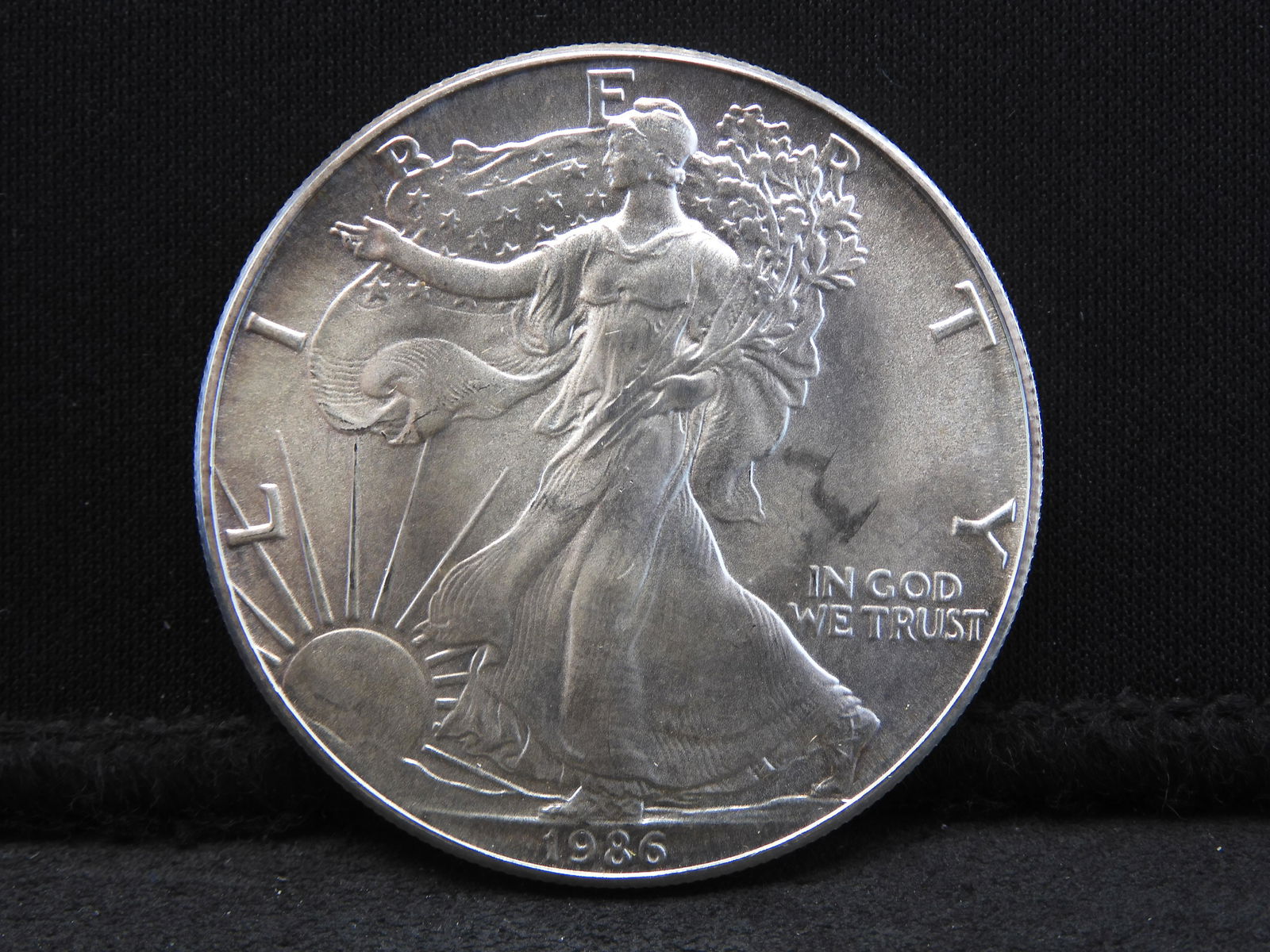 1986 Brilliant Uncirculated Key Date Silver American (1 of 2)