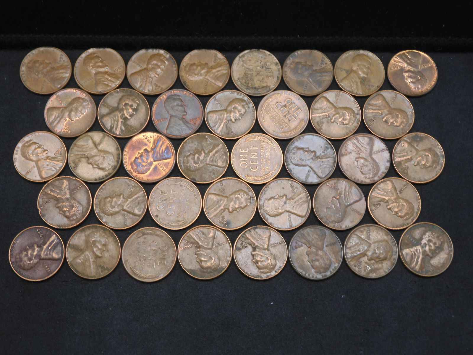 38 - 1957 P&D Lincoln Wheat Cents (1 of 3)
