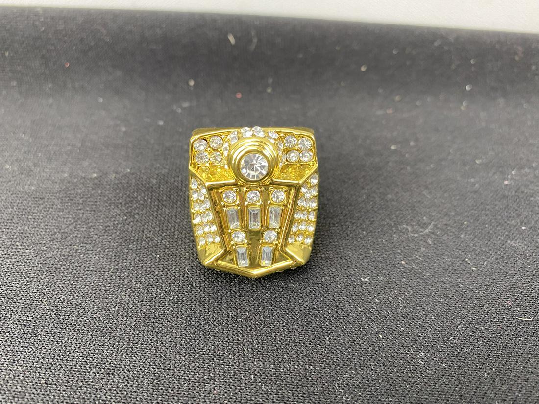 1998 Chicago Bulls Michael Jordan Replica World (1 of 4)