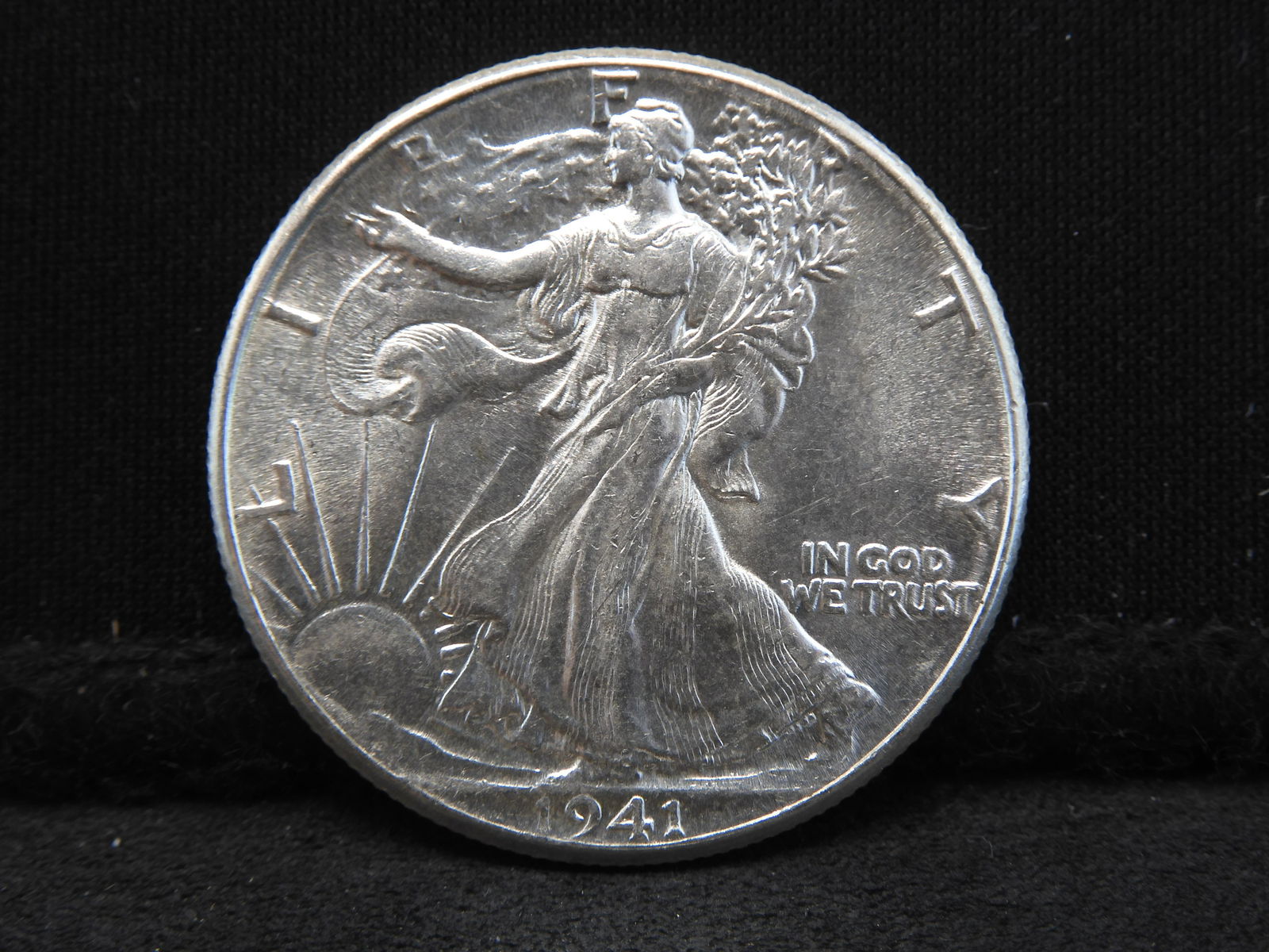 1941 Walking Liberty Silver Half Dollar - Amazing (1 of 2)