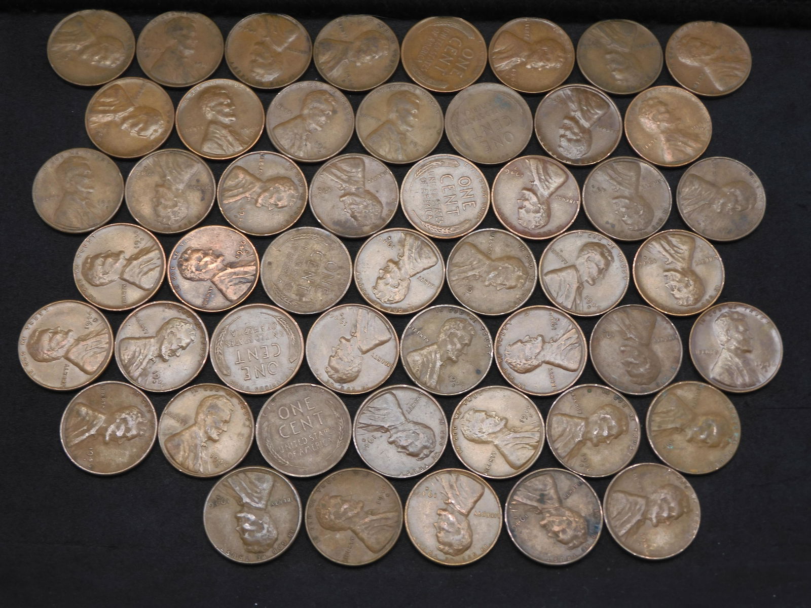 (2) Rolls of circulated s-mint wheat cents:  1946 and (1 of 7)