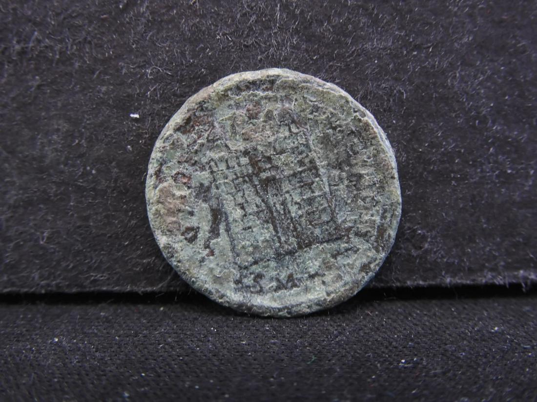 175-330 AD (VF) ANCIENT ROMAN COIN, (OVER 1,600 YRS: 175-330 AD (VF) ANCIENT ROMAN COIN, (OVER 1,600 YRS OLD)! Condition YES WE SHIP ALL COINS. Pricing depends on destination, we will take the most cost effective option any where in the USA Plus insuran
