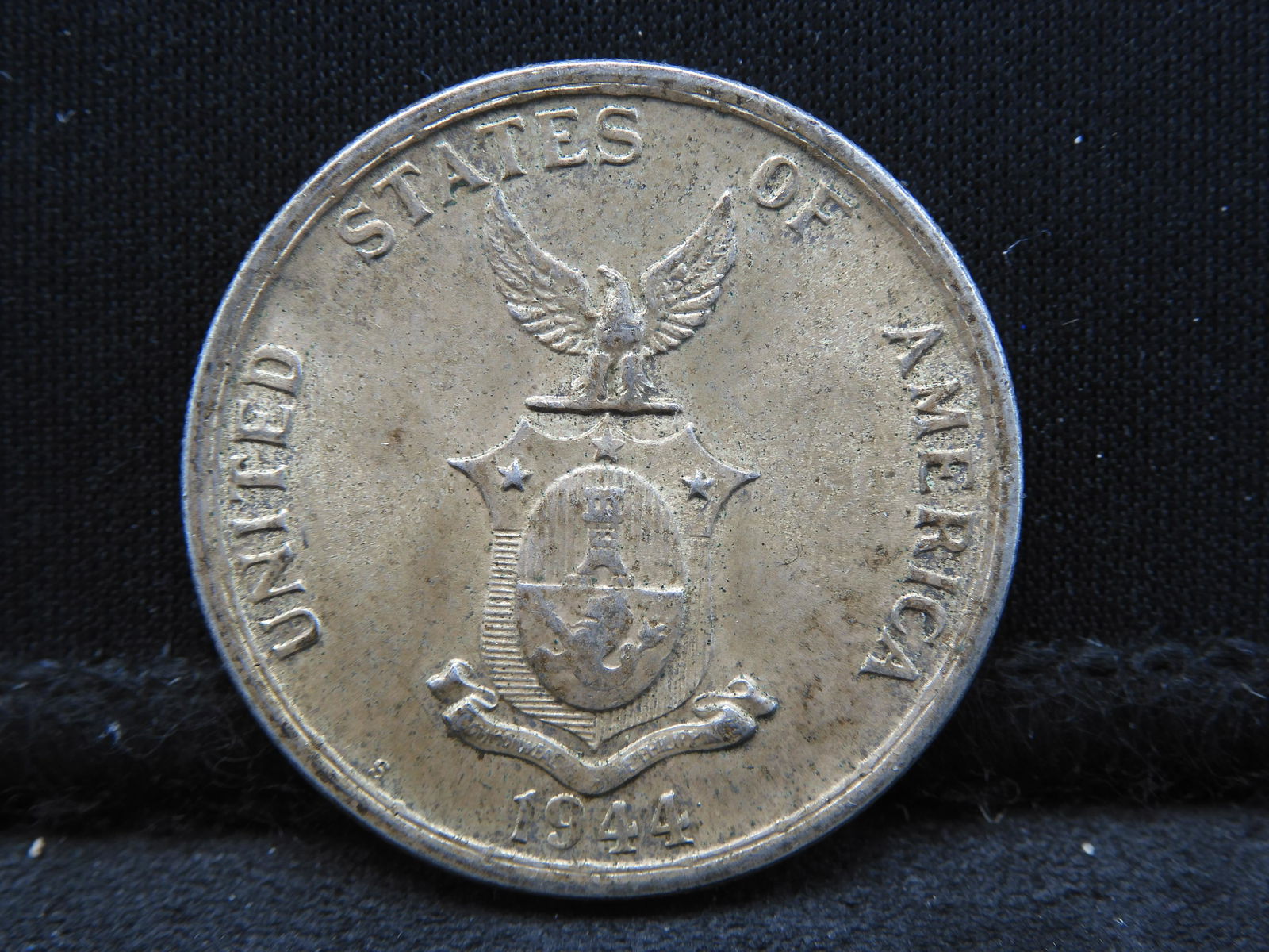 1944-S Phillipines Uncirculated 50 Centavos 75% Silver (1 of 2)