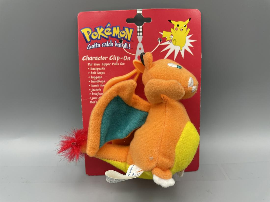 1999 Pokemon Charizard Clip-On Plush NIP: 1999 Pokemon Charizard Clip-On Plush NIP