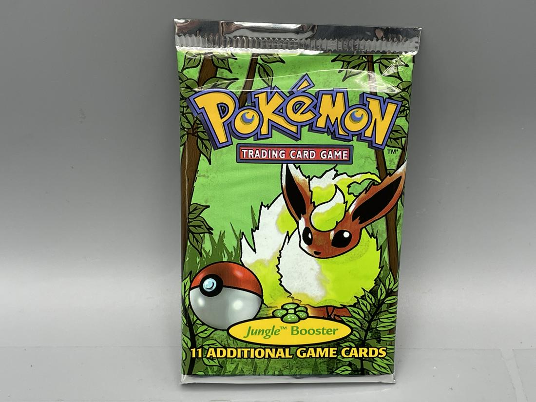1999 Pokemon Jungle Unopened Booster Pack - Eevee Pack: 1999 Pokemon Jungle Unopened Booster Pack - Eevee Pack Art
