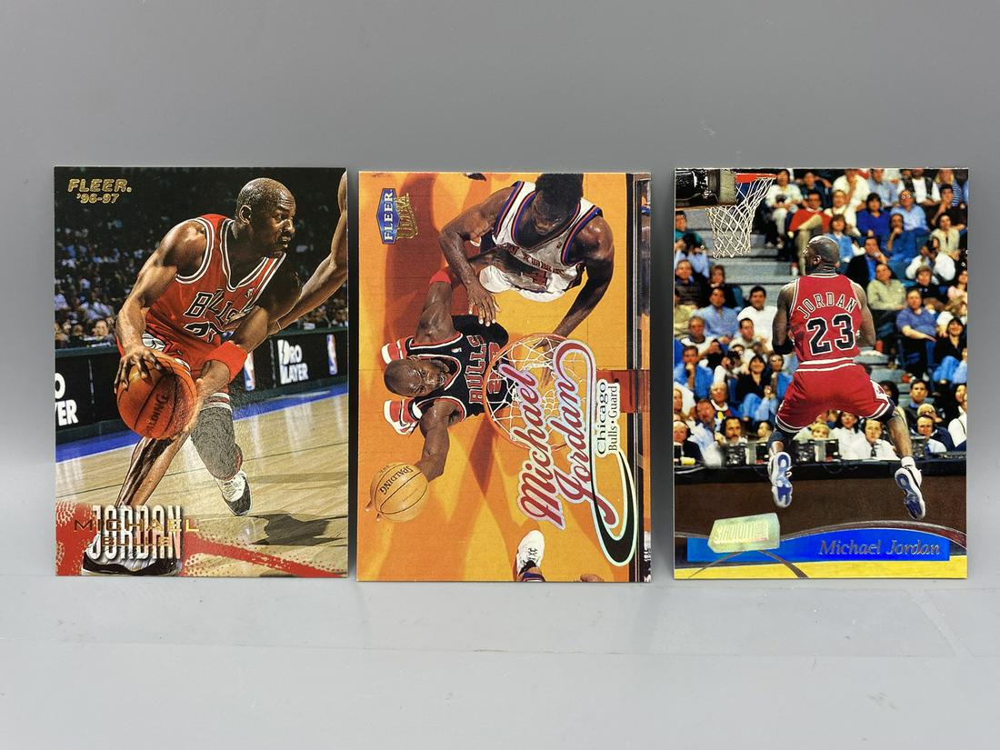 Michael Jordan Assorted Basketball Card Lot - 3 Cards -: Michael Jordan Assorted Basketball Card Lot - 3 Cards - Varying Conditions