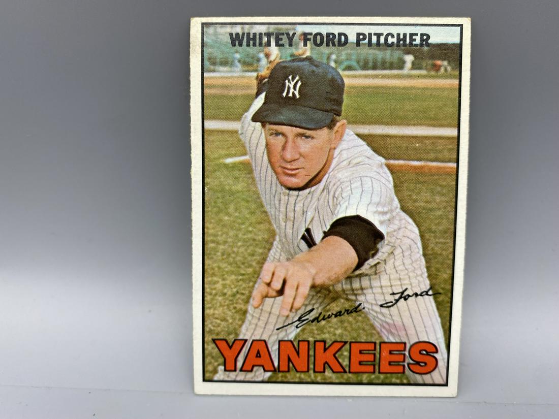 1967 Topps Whitey Ford #5: 1967 Topps Whitey Ford #5