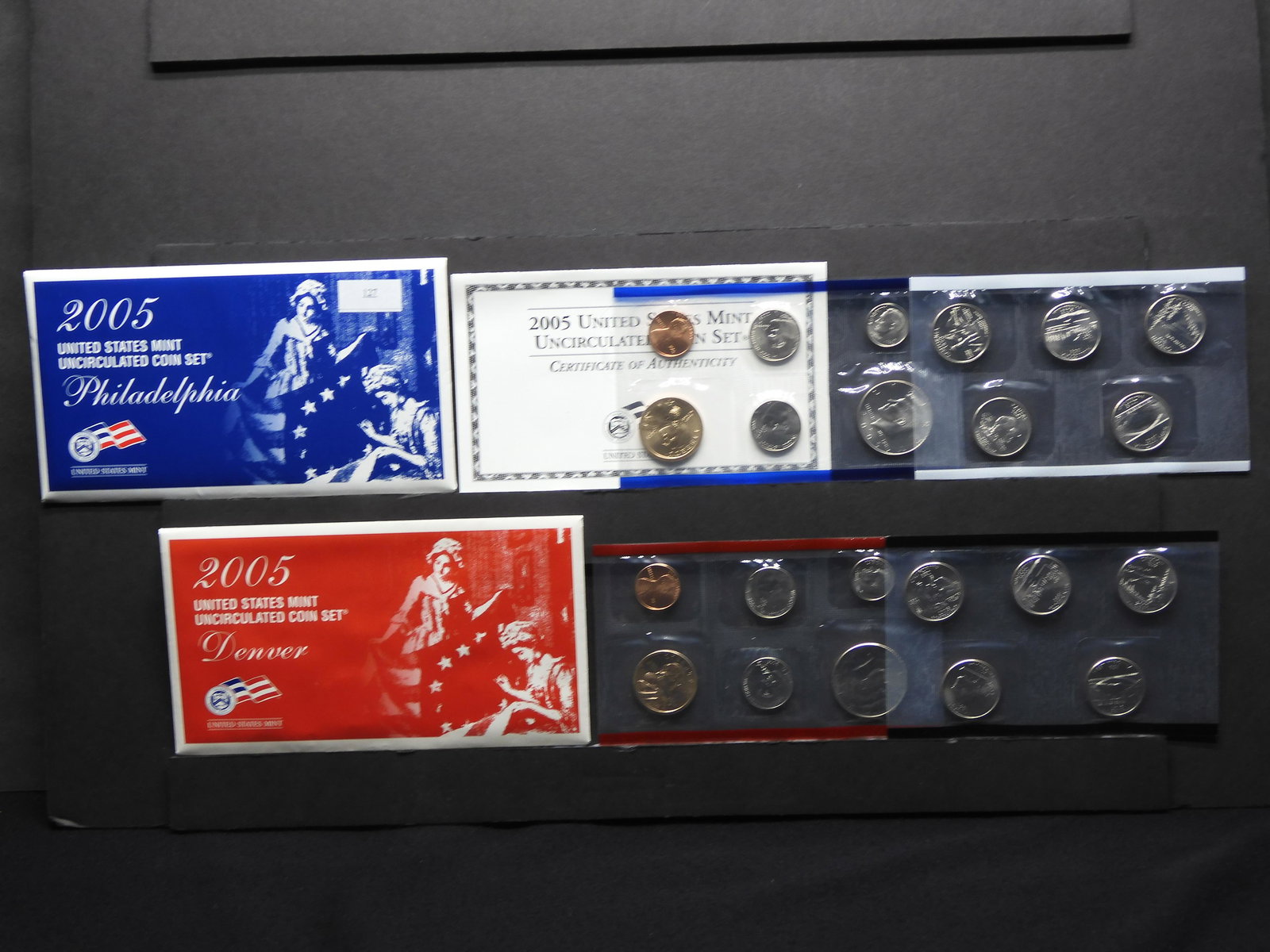 2005 U.S. Uncirculated P & D Mint Set OGP (1 of 11)