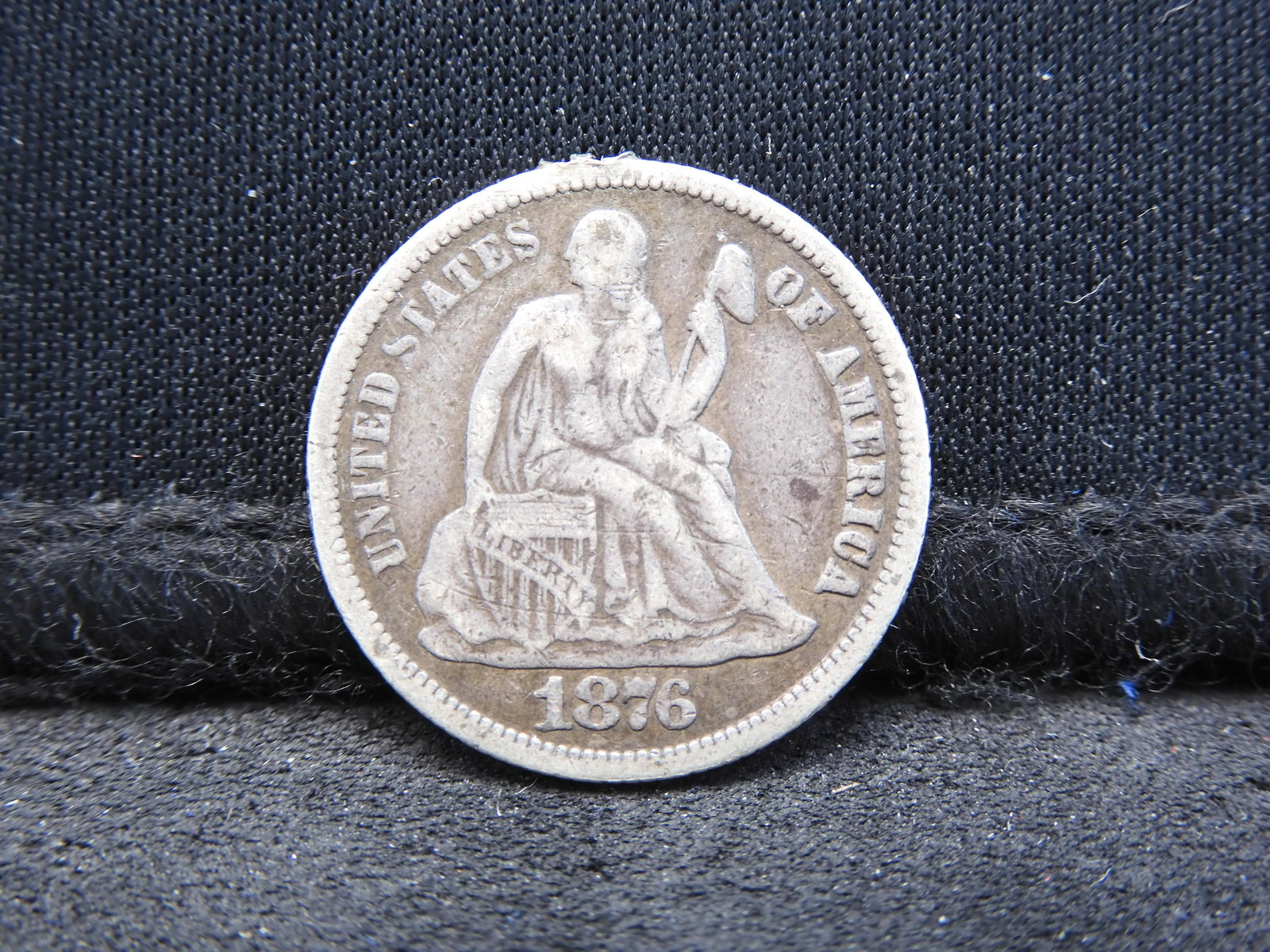 Love Token - 1976 Seated Liberty Silver Dime - Nice Initial Engraving (1 of 2)