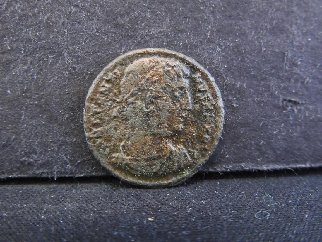175-330 AD (VF) ANCIENT ROMAN COIN, (OVER 1,600 YRS OLD)!: 175-330 AD (VF) ANCIENT ROMAN COIN, (OVER 1,600 YRS OLD)!.