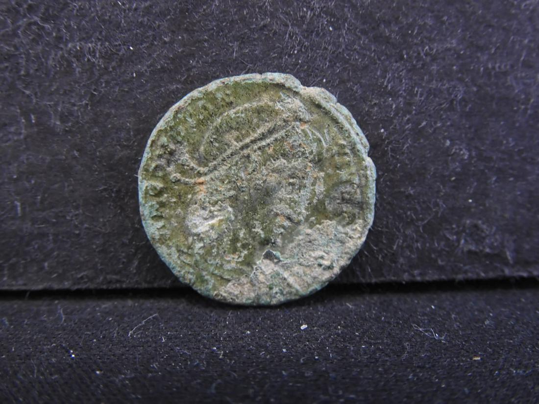 175-330 AD (EF) ANCIENT ROMAN COIN, (OVER 1,600 YRS OLD)!: 175-330 AD (EF) ANCIENT ROMAN COIN, (OVER 1,600 YRS OLD)!.