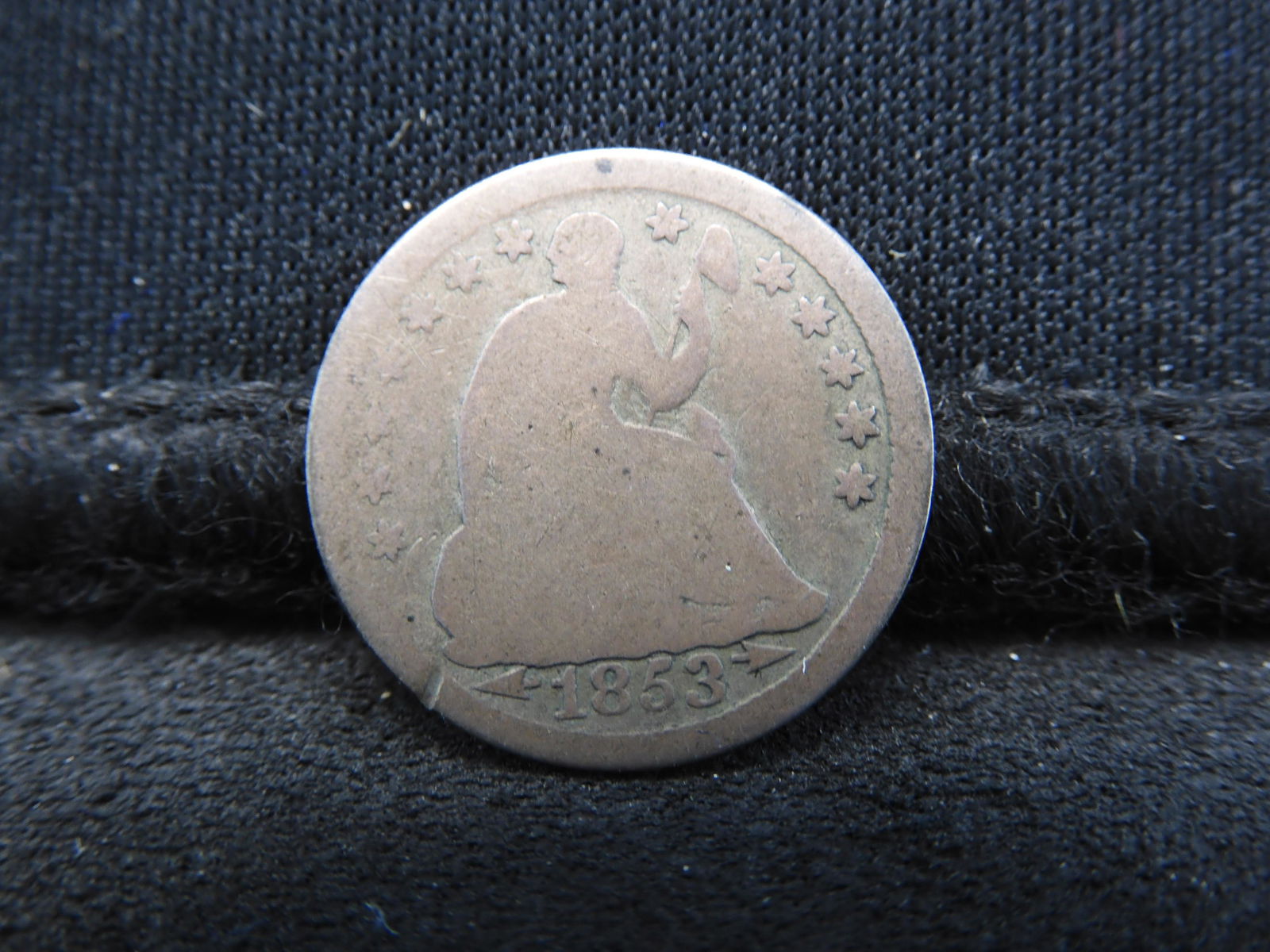 1853 U.S. Seated Liberty Half Dime. (1 of 2)