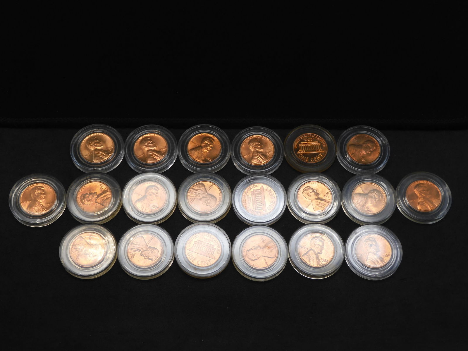 20 Lincoln Cents Uncirculated in Capsules (1 of 7)