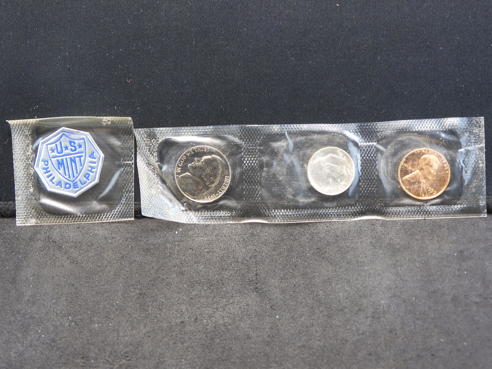 1959 US Mint Unc Jefferson Nickel, 90% Roosevelt Dime, & Lincoln Cent (1 of 6)