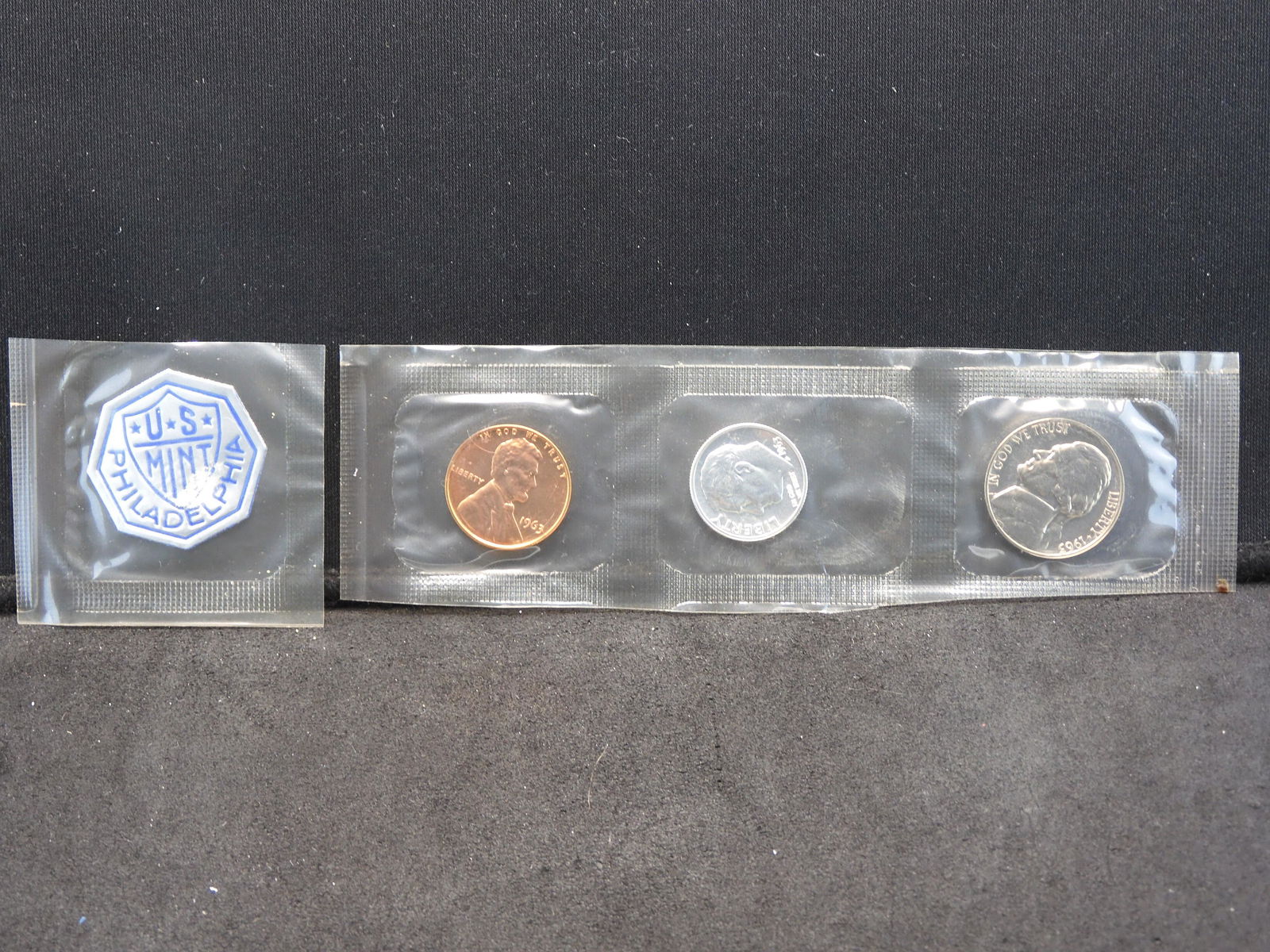 1963 US Mint Unc Jefferson Nickel, 90% Roosevelt Dime, & Lincoln Cent (1 of 6)