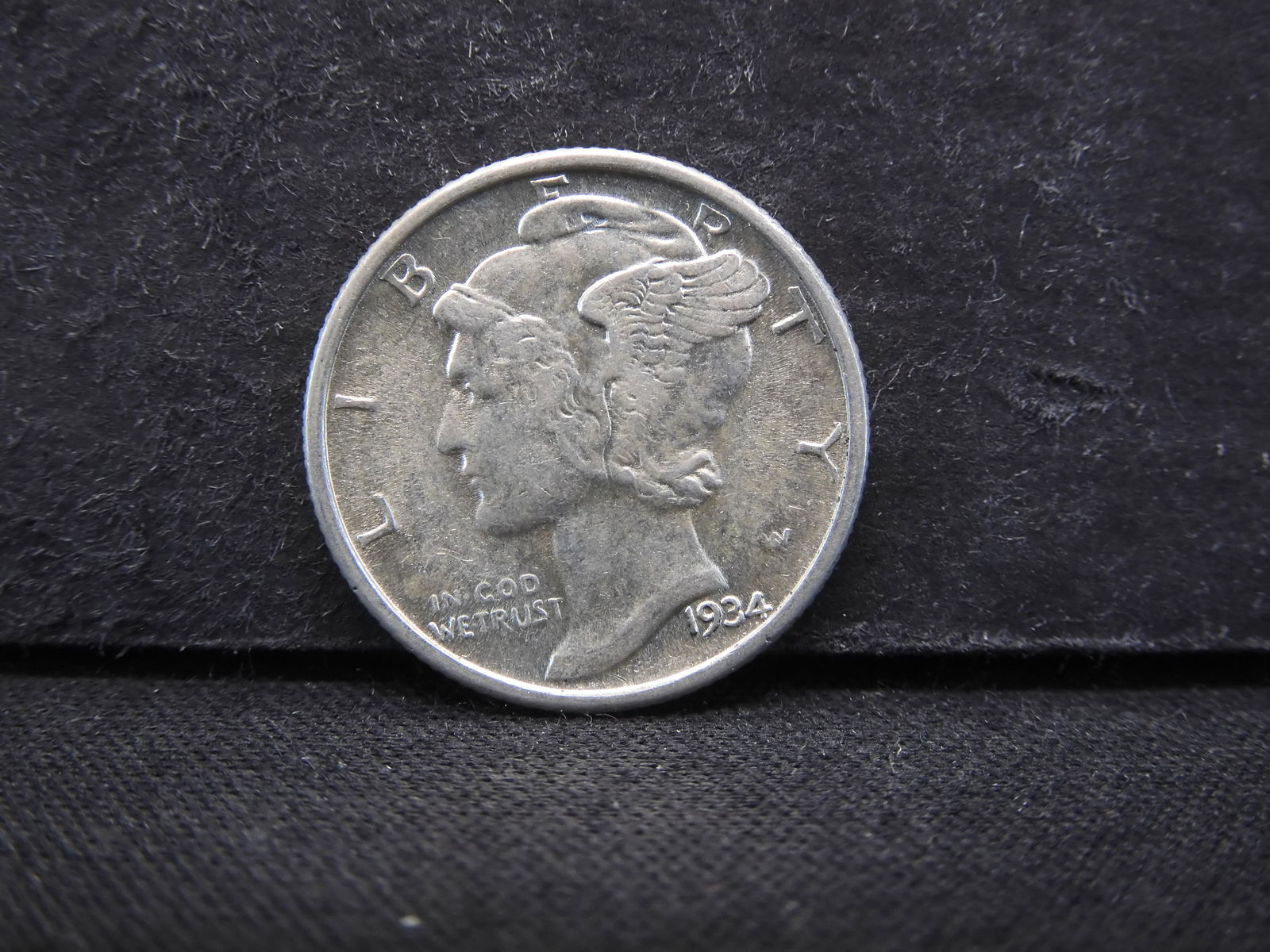 1934 Mercury Dime High Grade Nice (1 of 2)