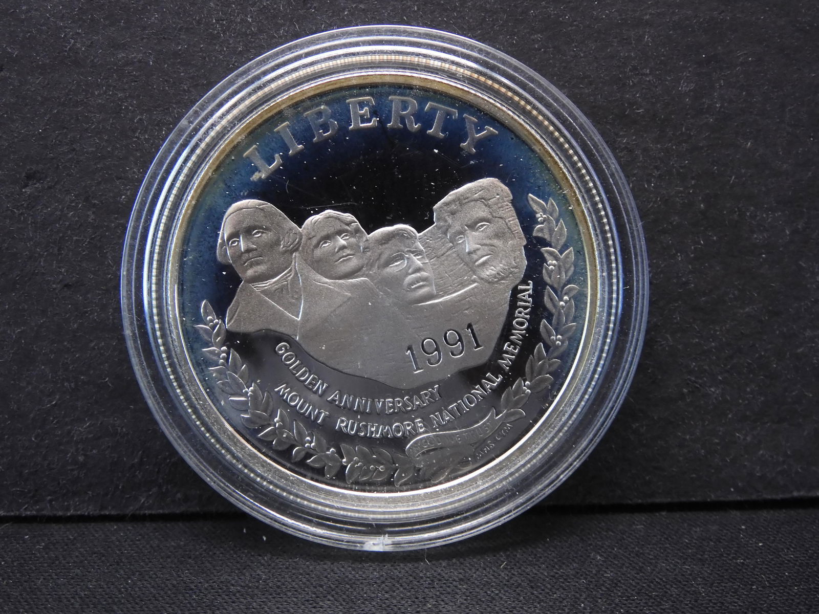 1991 Mt. Rushmore Silver Comm. (1 of 2)