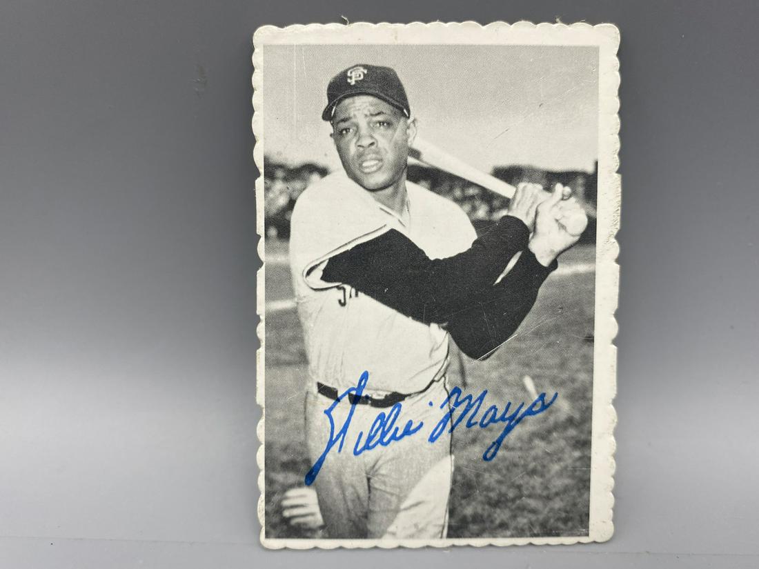 1969 Topps Deckle Edge Willie Mays #33 (1 of 2)