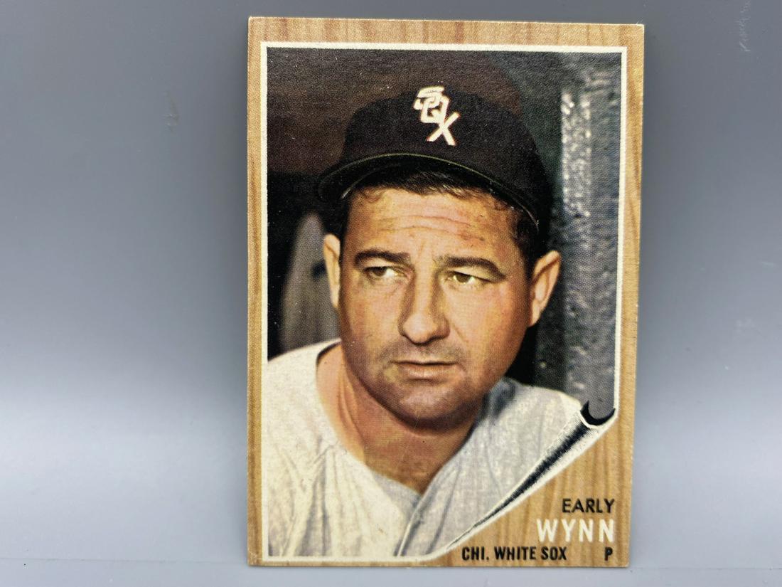 1962 Topps Early Wynn #385 (1 of 2)