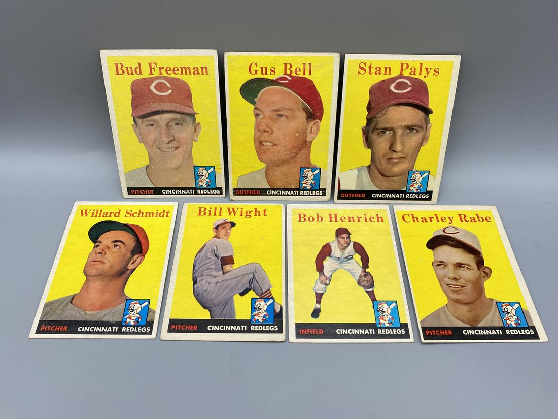 Lot of (7) 1958 Topps Baseball Assorted Cincinnati Reds Cards - Varying Conditions (1 of 2)