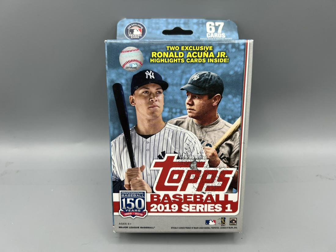 2019 Topps Series 1 Baseball Hanger Box (1 of 2)