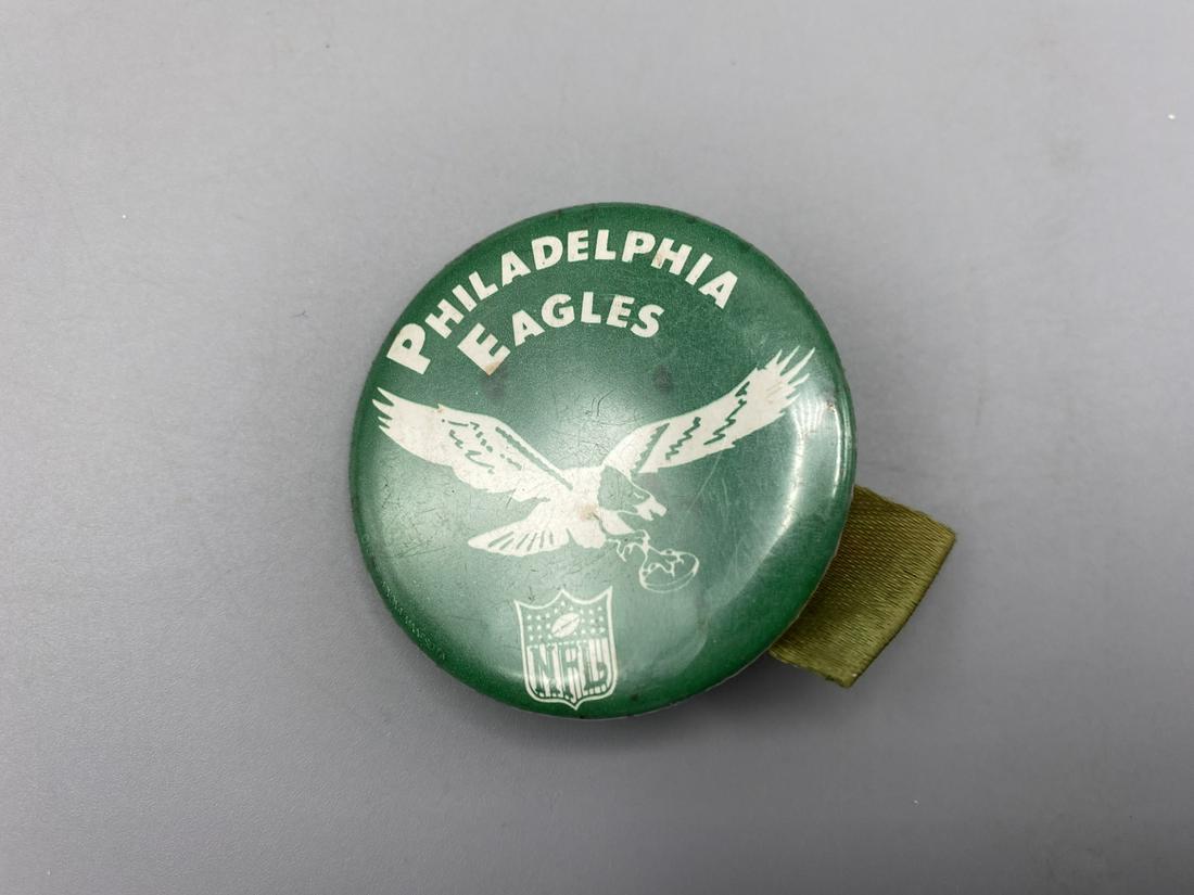 Vintage Philadelphia Eagles Pinback (1 of 2)