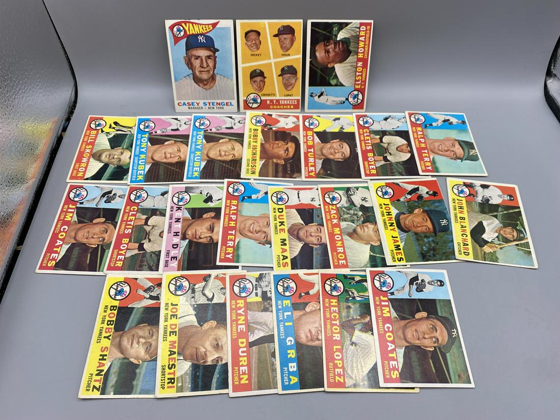 Lot of (24) 1960 Topps New York Yankees Assorted Cards - Varying Conditions (1 of 2)