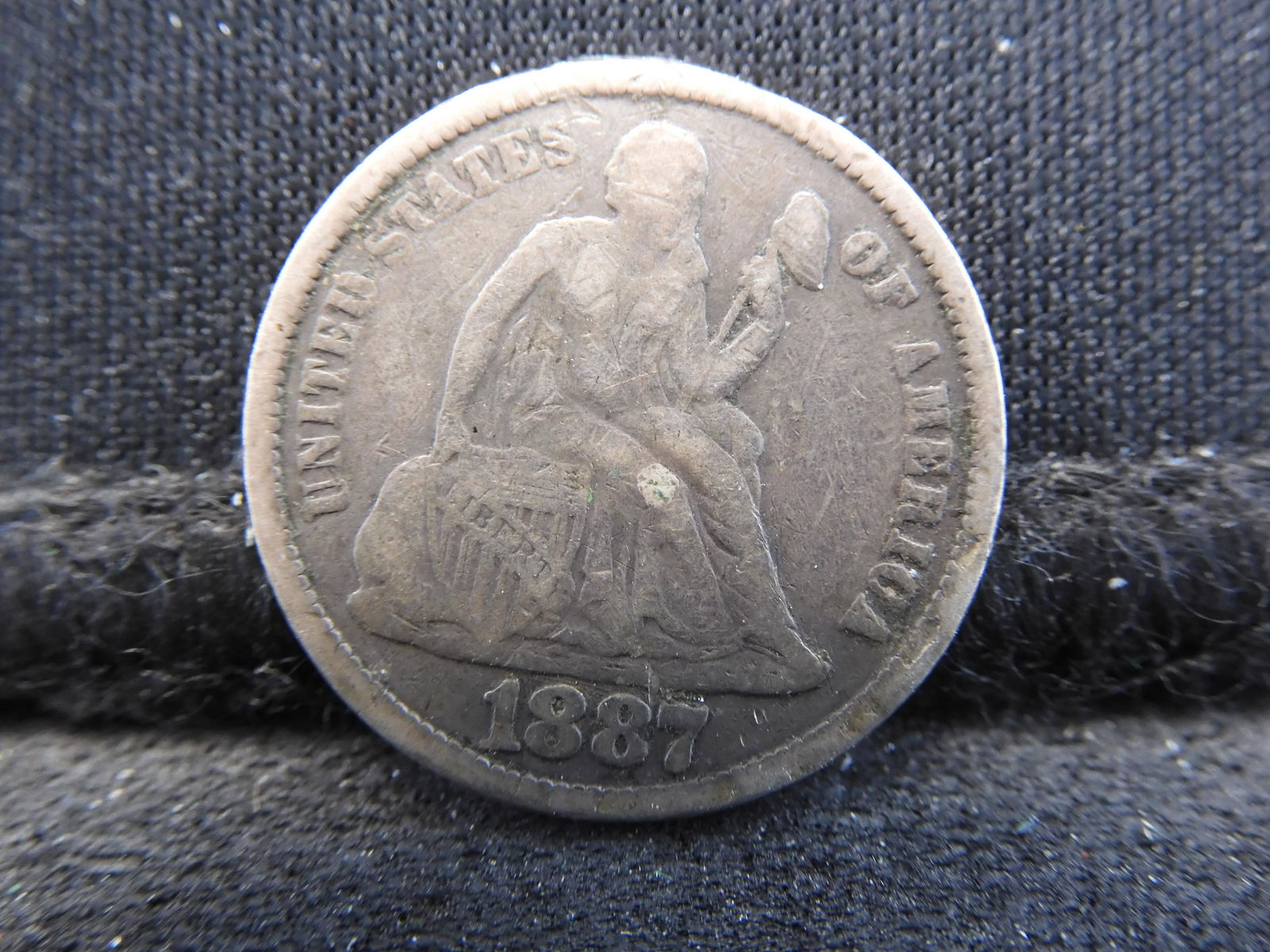 1887 Seated Dime Love Token.  Stylish â€œR/Mâ€ on reverse. (1 of 2)