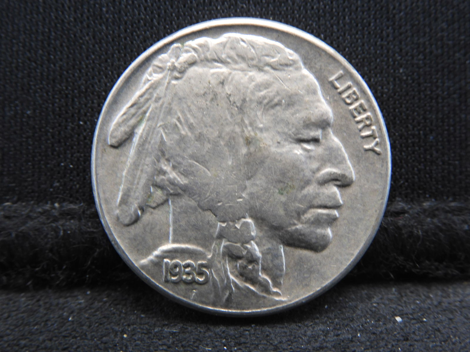 1935-S Buffalo Nickel - Full Horn / High Grade (1 of 2)
