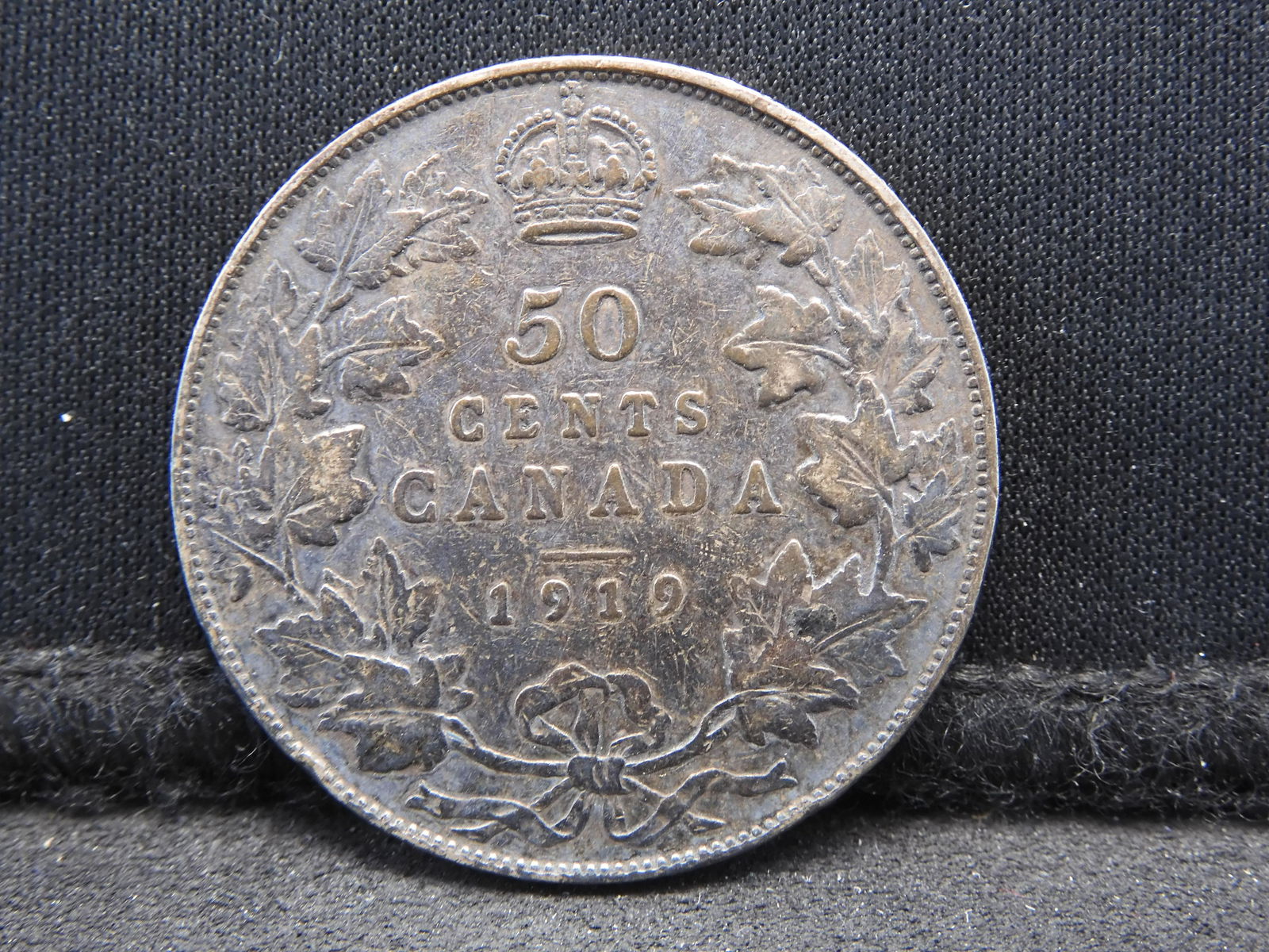 1919 Canada Sterling (92.5%) Silver Half Dollar.  Low Mintage: 1,113,429. (1 of 2)