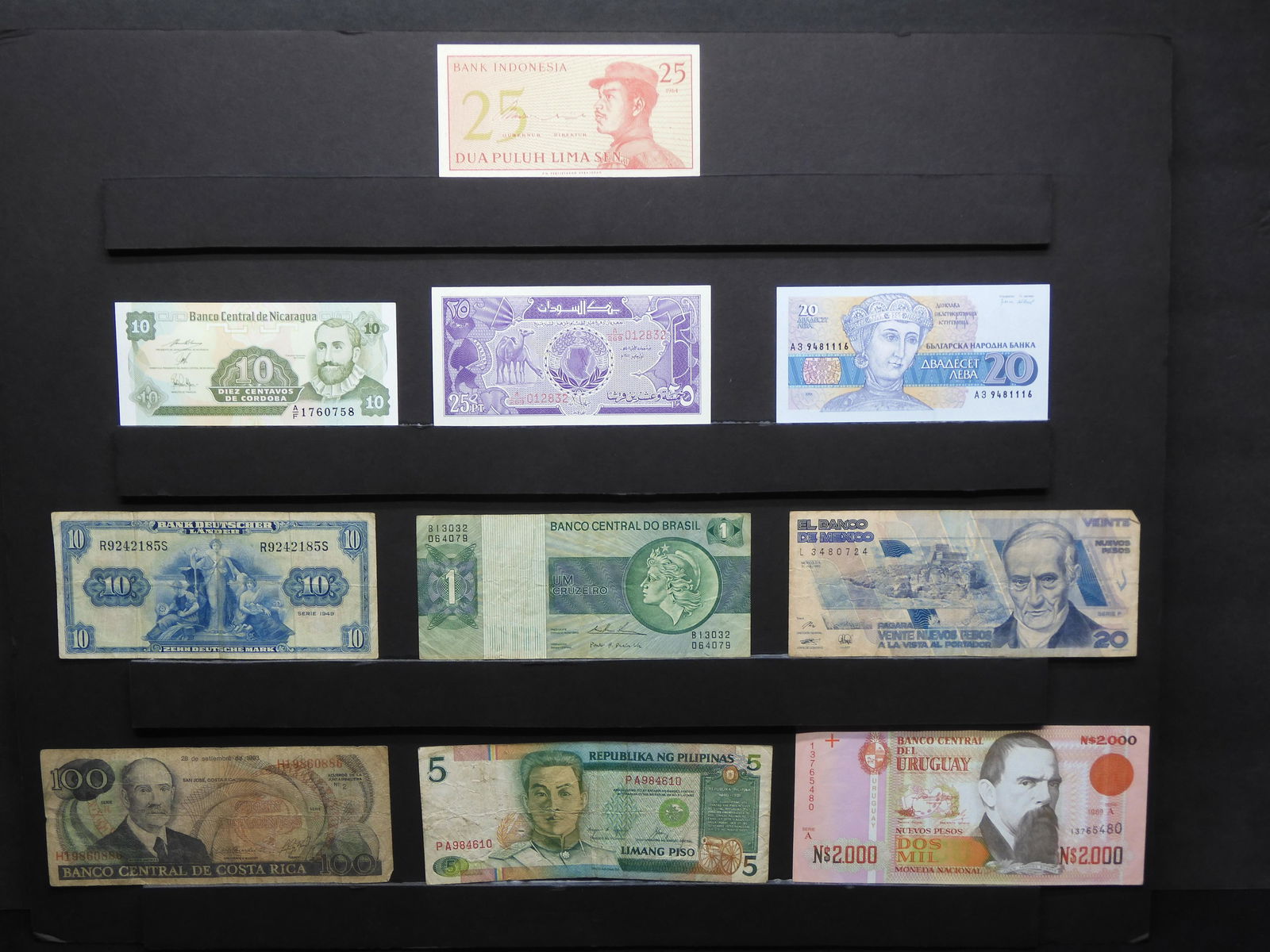 Assortment Of Foreign Bank Notes From 10 Different Countries. (1 of 6)