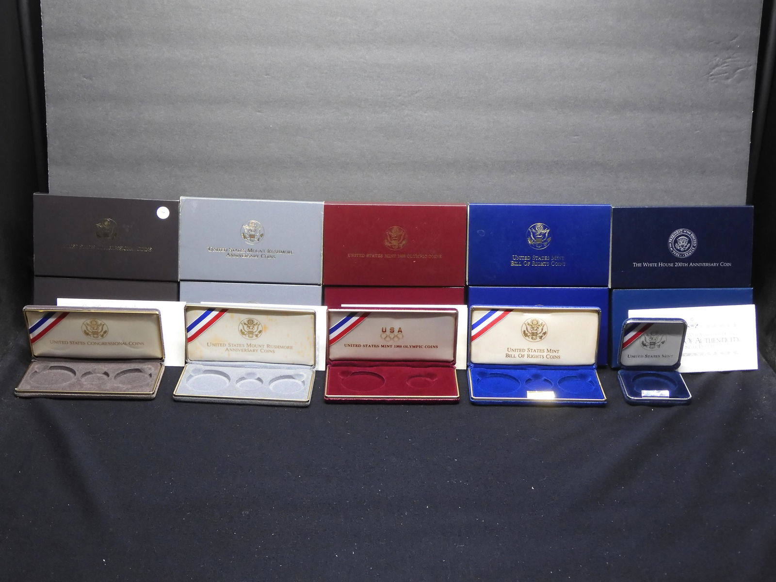 5 United States Mint Modern Commemorative Snap Shut Coin Boxes With Outer Boxes And Sleeves. (1 of 6)