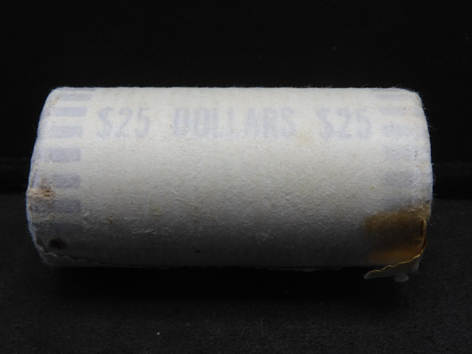 1979 (25) coin roll of Susan B. Anthony $1's. BU.: 1979 (25) coin roll of Susan B. Anthony $1's. BU.