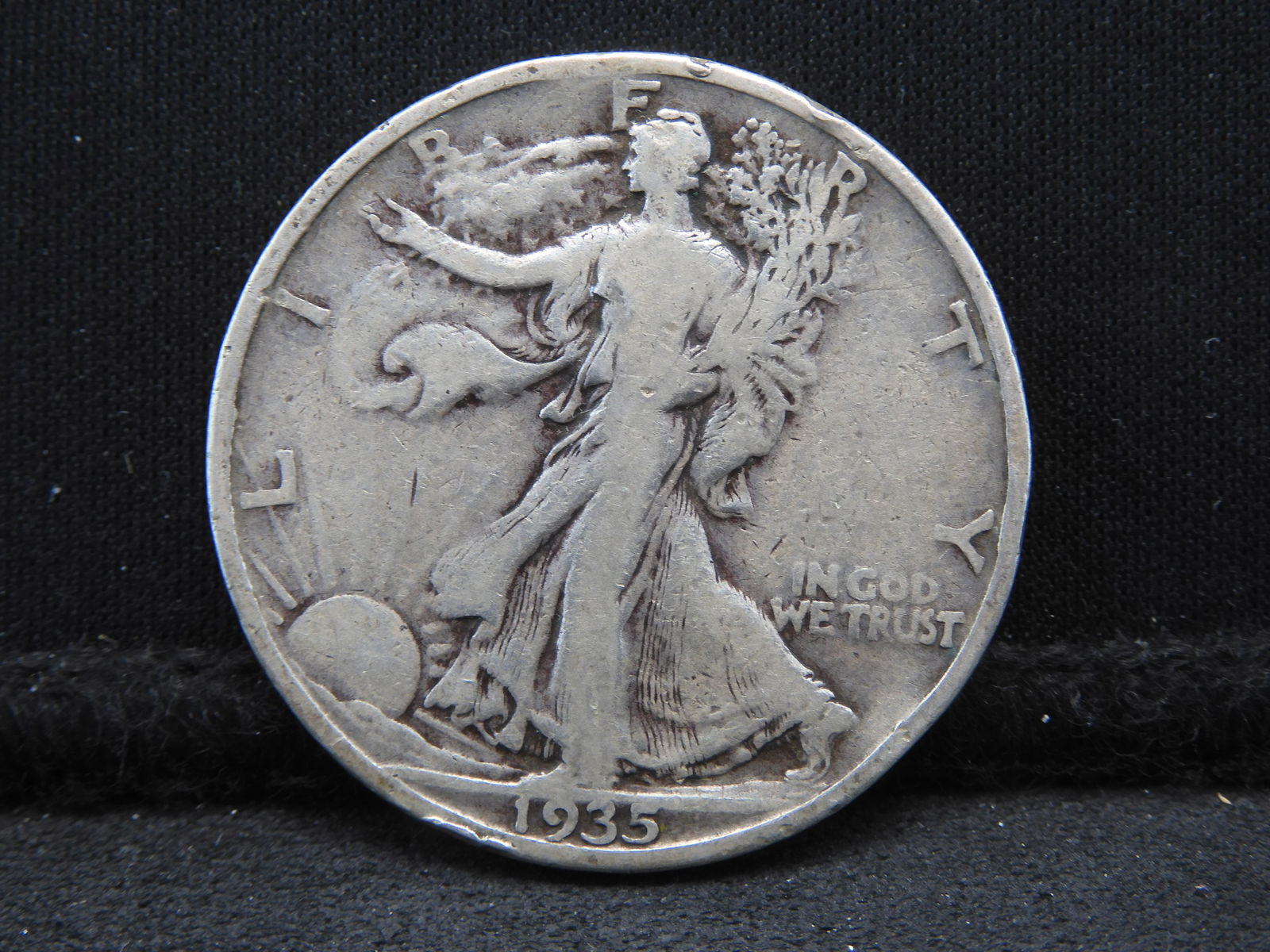 1935-S Walking Liberty Half Dollar (90% Silver) (1 of 2)