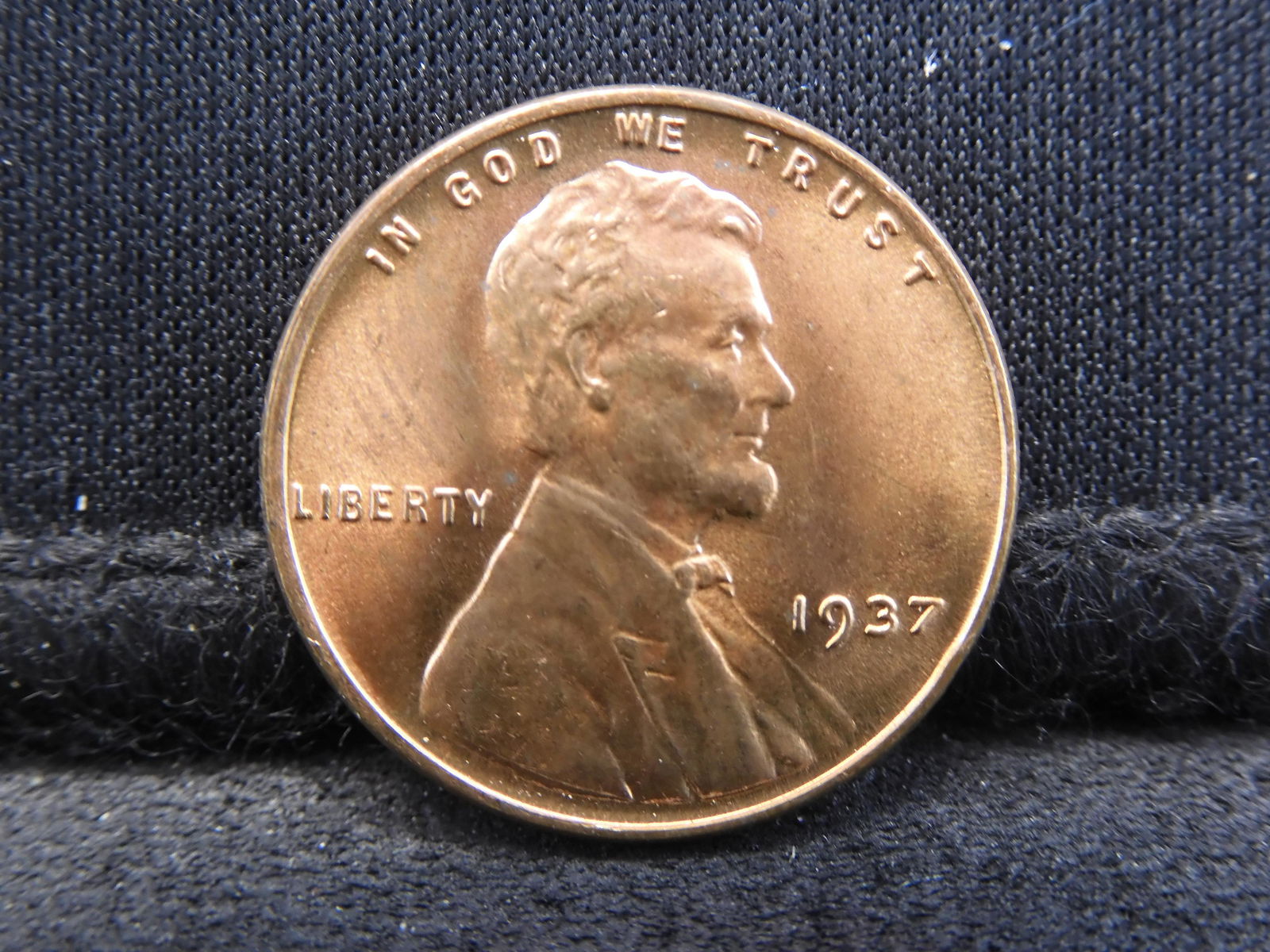 1937 Lincoln Wheat Cent.  GEM Red BU. (1 of 2)